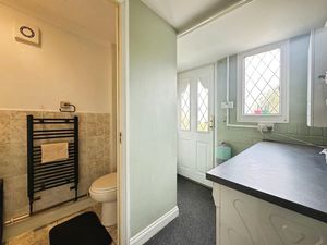 Downstairs WC/ Utility- click for photo gallery